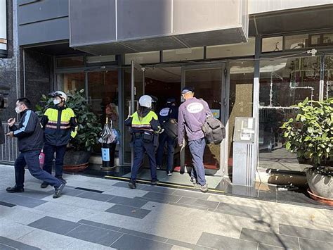 台中西屯大樓傳持刀傷人 1男傷、2女鎖房內警、消馳援 聯合新聞網 Line Today