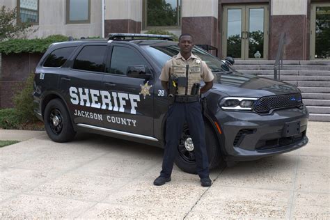 Residents on 74 st jackson heights want more patrol