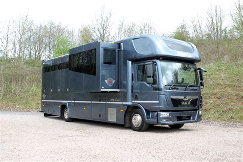 Royal Horse Trucks AU | Luxury British Built Horseboxes