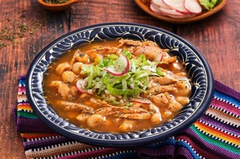 Cómo Hacer Pozole Rojo De Carne De Puerco ¡en 6 Sencillos Pasos