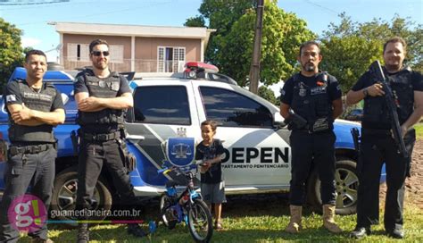 Policiais Penais Da Cadeia P Blica De Medianeira Fazem Surpresa Para