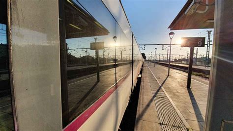 Caos En Rodalies De Barcelona Retrasos De M S De Una Hora En Tres