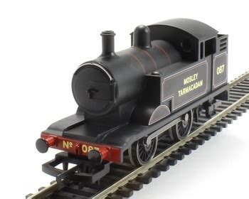 Hornby Freelance In Black Tank In Mosley Tarmacadam Livery