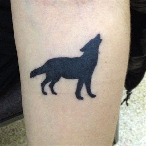 Wolf Silhouette Simple Tattoo - Silhouette Simple Tattoos - Simple Tattoos - MomCanvas