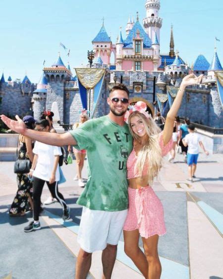 Allie Deberry Biography Ant Farm Star Married To Hubby Tyler Beede