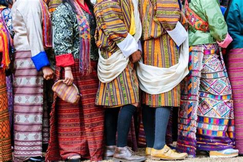 Gho And Kira The Traditionnal Dress Of Bhutan Taste Of Bhutan