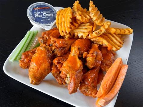 Atomic Wings comes to Arlington, Texas with authentic Buffalo-style