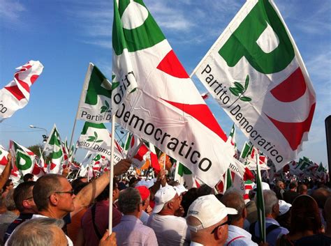 Il Partito Democratico Italiano Un Partito Sullorlo Del Collasso