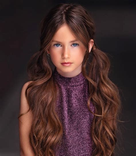 Pin By Grazielly2020 Santos On Desenhos De Moda In 2024 Long Hair