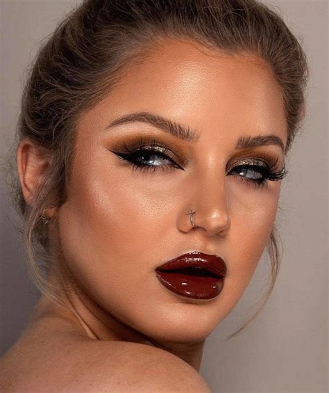 Seductive Vampy Makeup Looks For Winter Fashionisers© Vampy Makeup