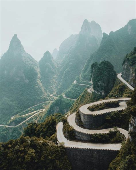 Tianmen Mountain! A unique site in Zhangjiajie (China)