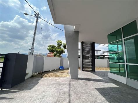 Corner Lot Rumah Semi D Setingkat Di Taman Klebang Baiduri For Sale