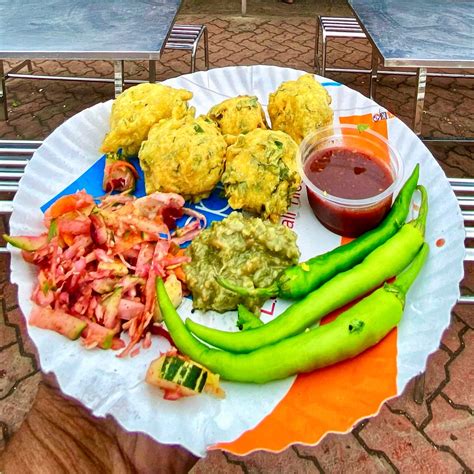 10 Must Try Dishes And Street Food Of Sri Lanka Artofit