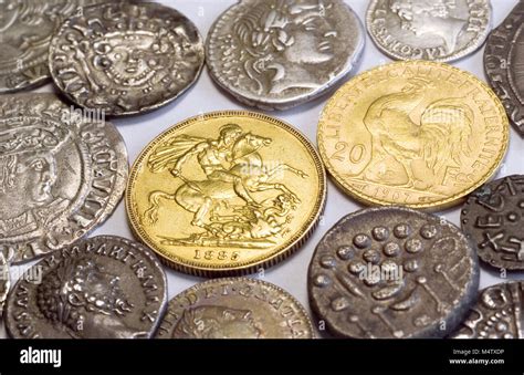 Silver roman coins hi-res stock photography and images - Alamy