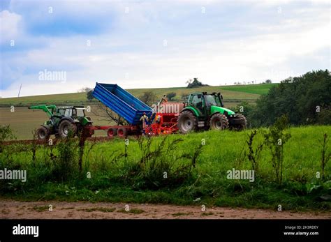 Tracteur Fotos Und Bildmaterial In Hoher Aufl Sung Alamy