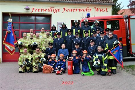 Gro Es Feuerwehrfest Zum Geburtstag Stadt Brandenburg An Der Havel