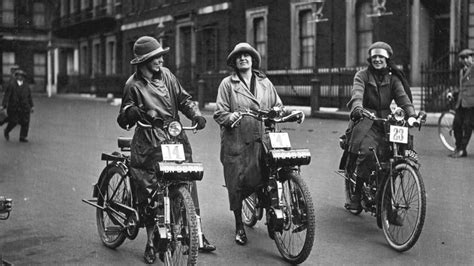 Cinque Donne Che Hanno Fatto La Storia Della Bicicletta E Dei Diritti