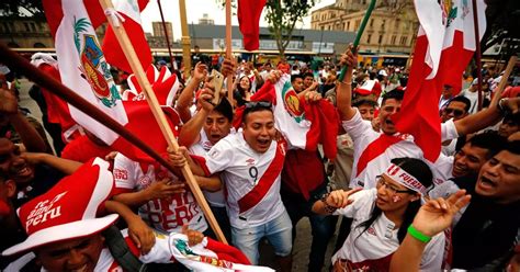 Hundreds of hopeful Peru fans arrive in Buenos Aires ahead of crucial ...