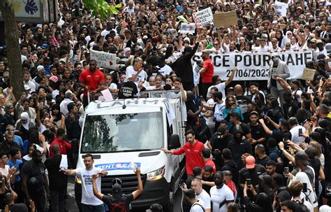 Violences Après La Mort De Nahel La Grand Mère De Nahel Appelle Au