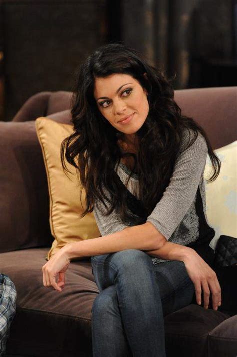 Picture Of Lindsay Hartley