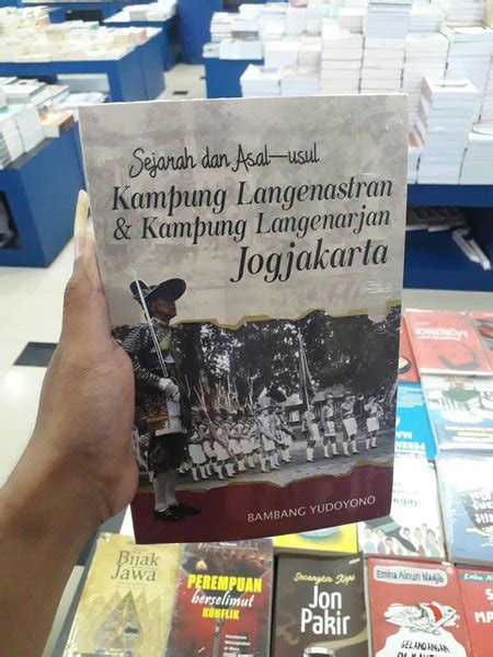 Jual BUKU SEJARAH DAN ASAL USUL KAMPUNG LANGENASTRAN KAMPUNG