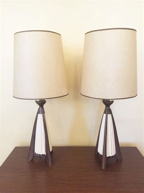 Pair Of Mid Century Modern Faux Bois Ceramic Table Lamps With Fiberglass Shades Epoch