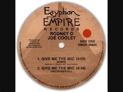 Rodney O And Joe Cooleys Give Me The Mic Remix Sample Of Salt N Pepas My Mike Sounds Nice