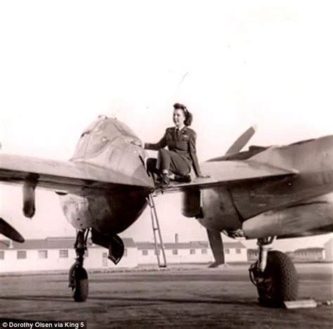 Female Wwii Fighter Pilot Humble As She S Honored With Flyover Aged 99 Wwii Fighter Pilot