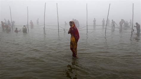 India Gives Ganges And Yamuna Rivers Same Rights As Humans In Bid To Fight Pollution — Rt World News