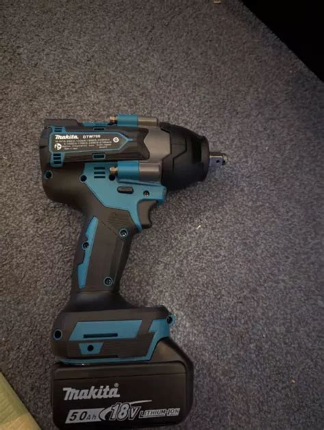MAKITA DTW700Z 18V Cordless Impact Wrench Made in Japan, unit+5 ah ...