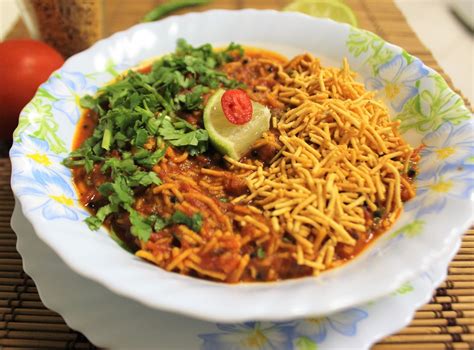 Bethica S Kitchen Flavours Sev Tameta Nu Shaak Tomato Sev Curry