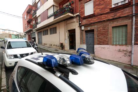 Un Detenido Por La Muerte Violenta De Una Mujer De Unos 60 Años En El