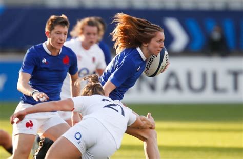 6 Nations Xv De France Féminin Bourdon Titulaire Face Au Pays De Galles Ndiaye Sur Le Banc