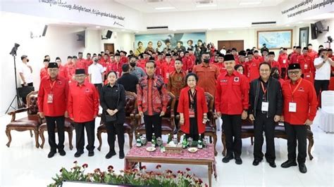 Hari Lahir Bung Karno Juni Kader Pdip Kompak Heningkan Cipta Di