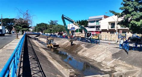 Saae Sorocaba realiza limpeza e manutenção do Córrego Lavapés Serviço