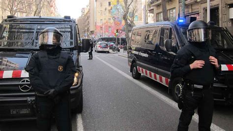 Mossos Desquadra Convocar Nuevas Plazas Para Los Antidisturbios