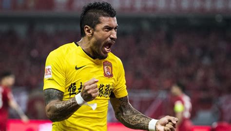 Paulinho Guangzhou - Guangzhou Evergrande Suffer Paulinho Injury Blow ...