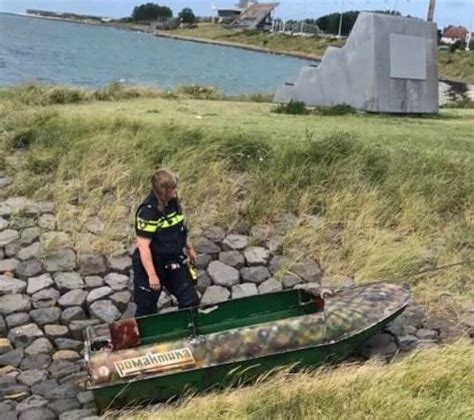 Mannen Te Water In De Nieuwe Waterweg Westlanders Nu