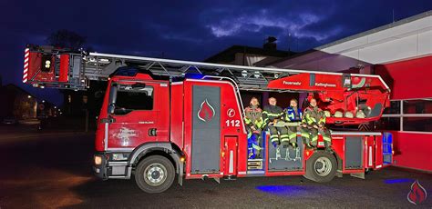 Frauen In Der Feuerwehr Na Klar Freiwillige Feuerwehr Kellinghusen