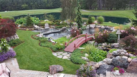 Water Features | Reder Landscaping - Landscape Design & Lawn Care