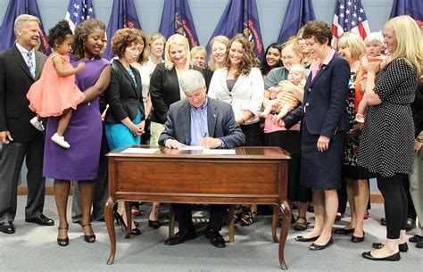 Michigan Governor Signs Breastfeeding Anti Discrimination Act