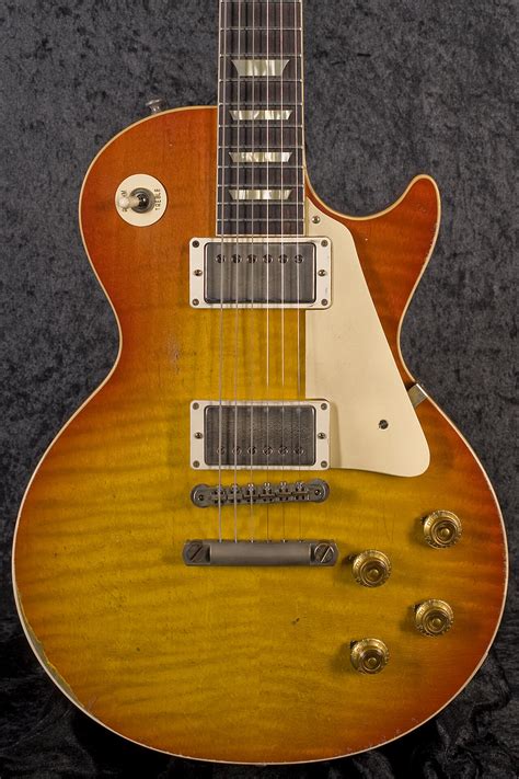 Gibson Custom Shop 1959 Les Paul Standard Heavy Aged Guitar Gallery