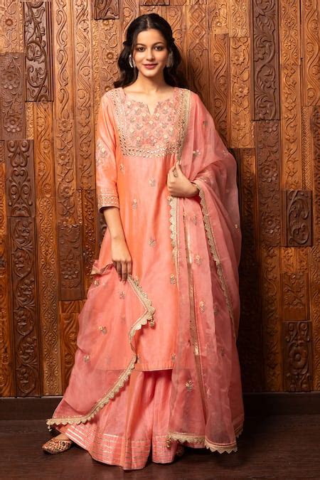 Buy Pink Kurta Embroidered Floral Notched Silk Chanderi Palazzo Set For