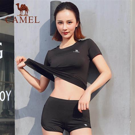 Camel 2018 Womens Quick Drying Yoga Four Piece Suits Breathable Sports