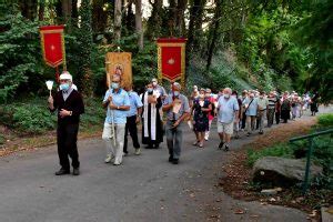 15 août 2021 Assomption de la Vierge Marie Procession aux flambeaux