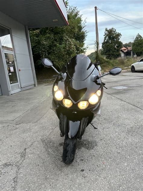 Kawasaki Zx R Zzr Km Motocikli Olx Ba