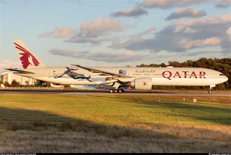 A7 BEK Qatar Airways Boeing 777 3DZER Photo By Sierra Aviation