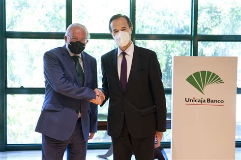 Los Accionistas De Unicaja Banco Dan Luz Verde A La Renovaci N