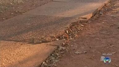 Bom Dia Cidade Rio Preto Moradores Reclamam De Cal Adas Quebradas