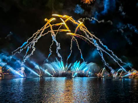 Photos See Epcot S Brand New Fireworks Show Luminous The Symphony Of